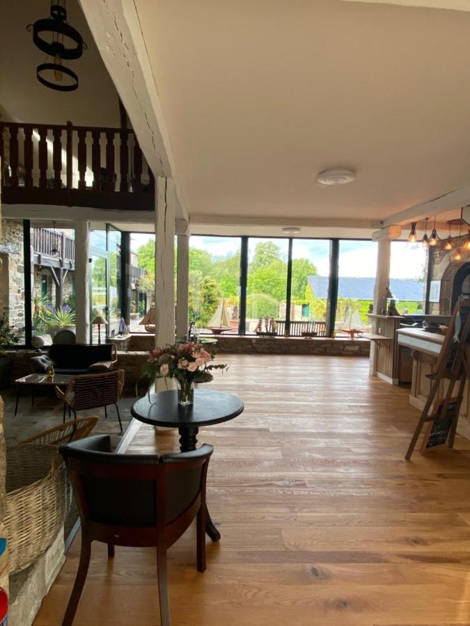 Готель Manoir De Rigourdaine Plouer-sur-Rance Екстер'єр фото
