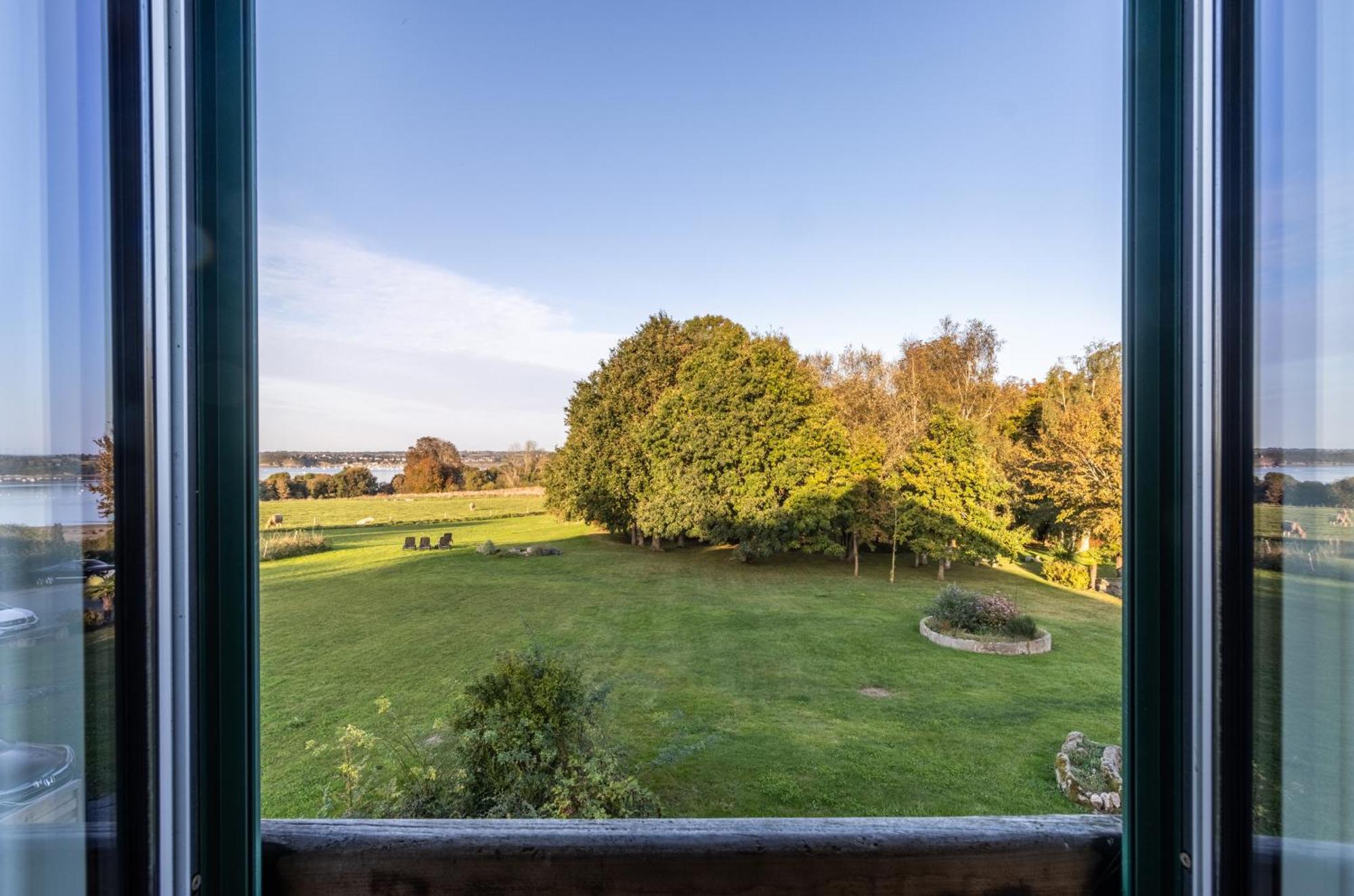 Готель Manoir De Rigourdaine Plouer-sur-Rance Екстер'єр фото